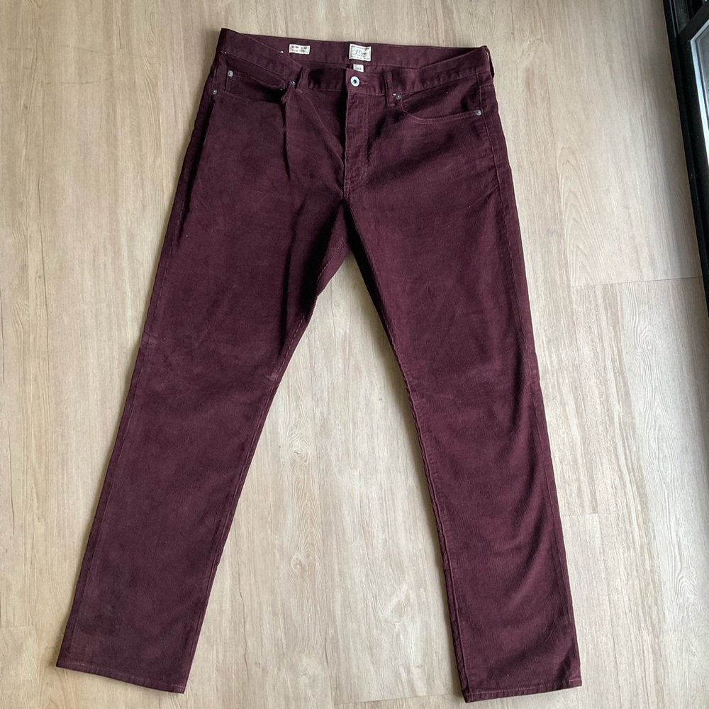Men’s J. Crew 770 Straight Fit Corduroy pants jeans burgundy worn once 36 X 32 - Picture 3 of 16